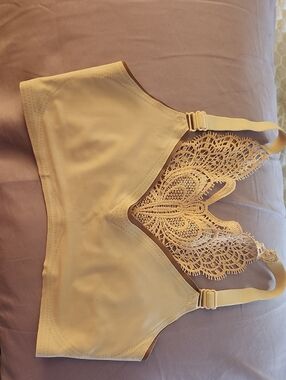 3 Lace-Back Butterfly Soft Bralette in Cream